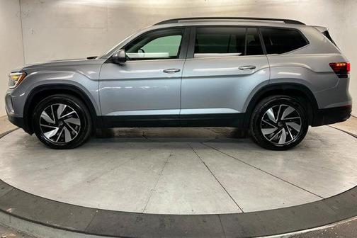 Silver Mist Metallic 2025 Volkswagen Atlas 2.0T SE w/Technology 4MOTION