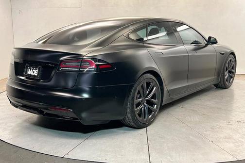 Solid Black 2022 Tesla Model S Plaid