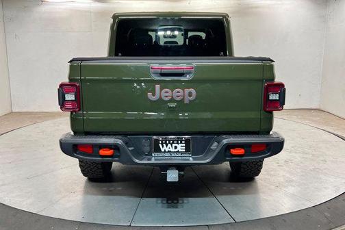 Sarge Green Clearcoat 2022 Jeep Gladiator Mojave 4x4