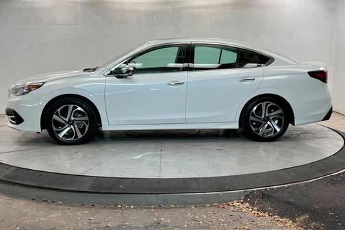 2022 Subaru Legacy Touring XT