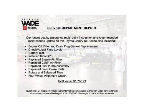 Midnight Black Metallic 2019 Toyota Camry SE