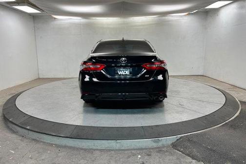 Midnight Black Metallic 2019 Toyota Camry SE