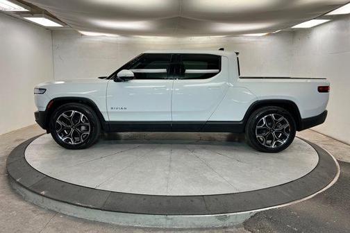 2024 Rivian R1T Adventure