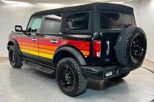 SHADOW BLACK 2025 Ford Bronco Big Bend