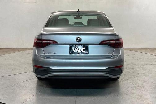 Pyrite Silver Metallic 2024 Volkswagen Jetta 1.5T SE