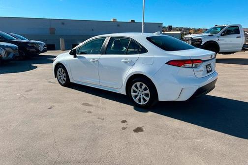 2024 Toyota Corolla Hybrid LE
