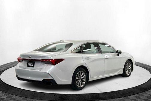 2019 Toyota Avalon XLE