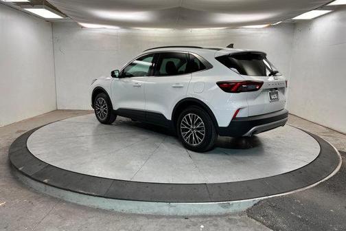 2025 Ford Escape PHEV Base
