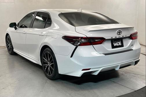 Ice Cap 2023 Toyota Camry SE