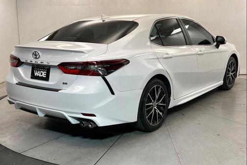 Ice Cap 2023 Toyota Camry SE