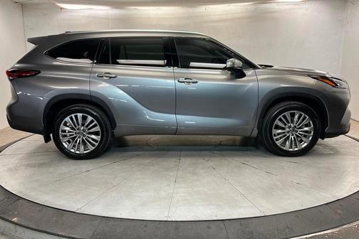 Heavy Metal 2026 Toyota Highlander Hybrid Platinum