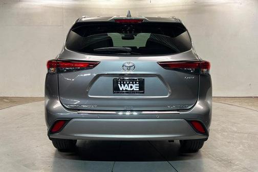 Heavy Metal 2026 Toyota Highlander Hybrid Platinum