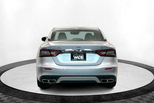 2023 Nissan Maxima SV