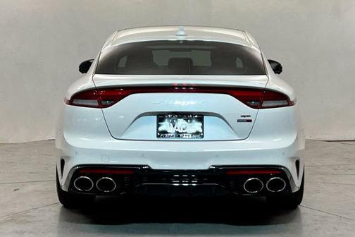 2023 Kia Stinger GT2