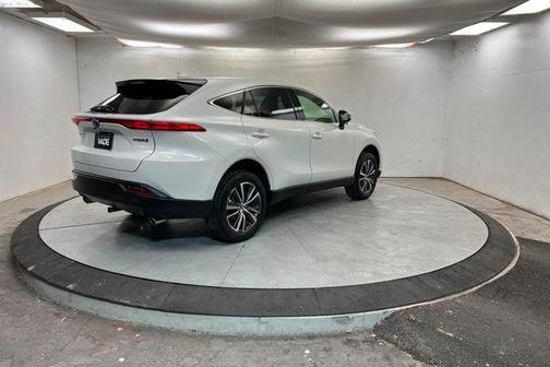 2022 Toyota Venza LE