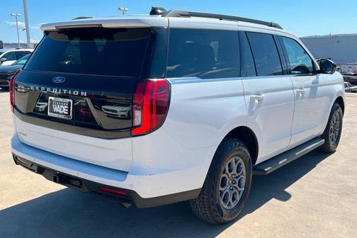 OXFORD WHITE 2025 Ford Expedition Active