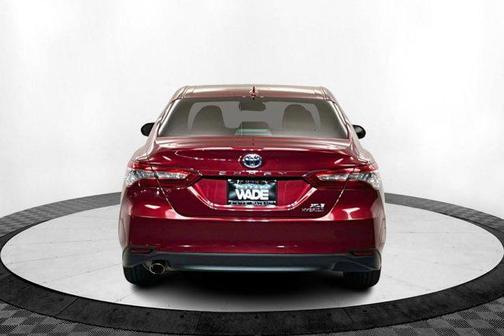 2020 Toyota Camry Hybrid XLE