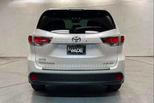 Blizzard Pearl 2015 Toyota Highlander XLE