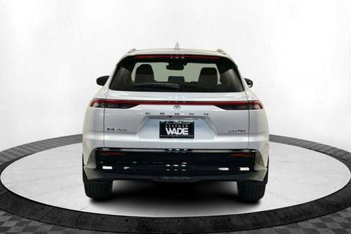 2025 Toyota Crown Signia Limited