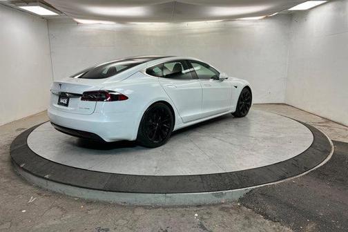 2020 Tesla Model S Long Range