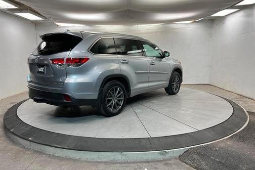 2015 Toyota Highlander Limited Platinum