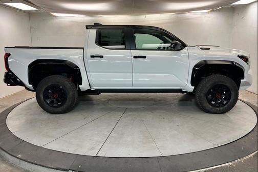 Ice Cap w/Black Roof 2026 Toyota Tacoma Hybrid TRD Pro