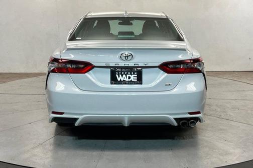 Ice Edge 2023 Toyota Camry SE