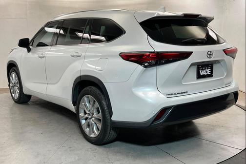 Wind Chill Pearl 2022 Toyota Highlander Limited