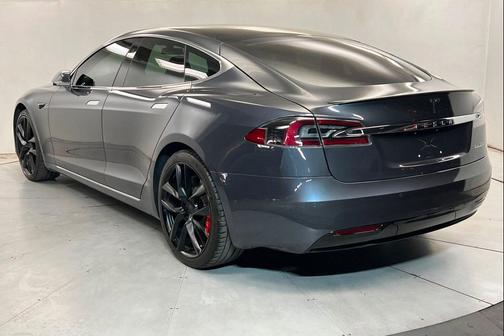 Midnight Silver Metallic 2019 Tesla Model S Performance