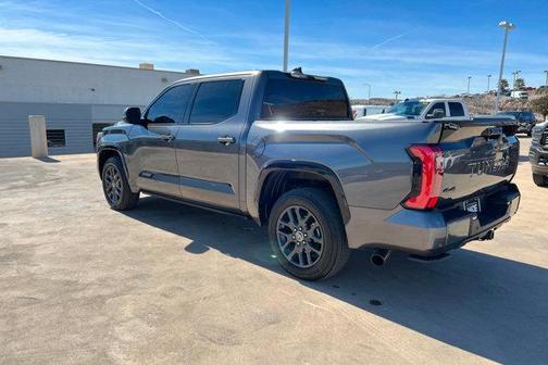 2023 Toyota Tundra Hybrid Platinum