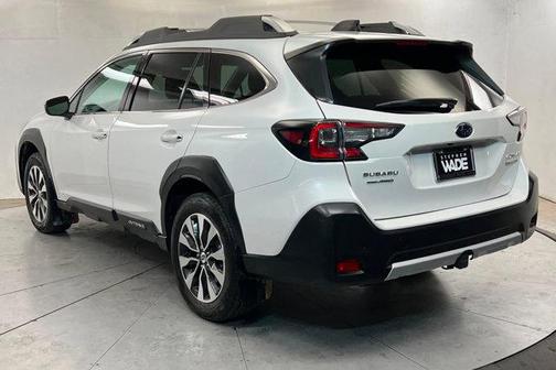 Crystal White Pearl 2024 Subaru Outback Touring XT