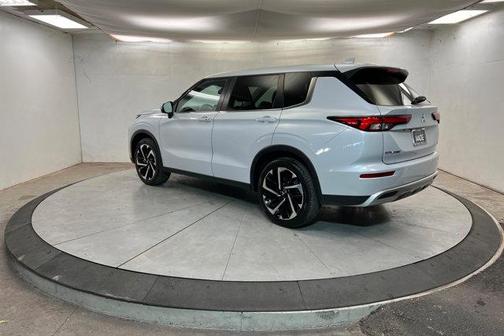 2024 Mitsubishi Outlander SE 2.5 2WD