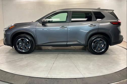 Gun Metallic 2025 Nissan Rogue SV