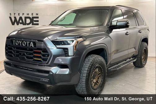 Magnetic Gray Metallic 2023 Toyota Sequoia SR5