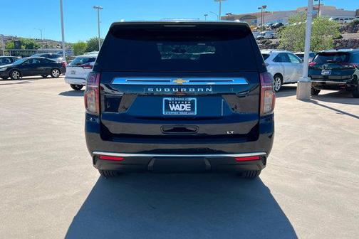 2024 Chevrolet Suburban LT