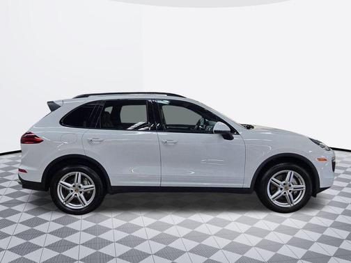 2018 Porsche Cayenne S