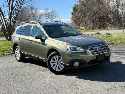 Wilderness Green Metallic 2016 Subaru Outback 2.5i Premium