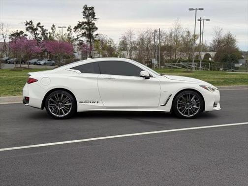 2017 INFINITI Q60 3.0t Sport