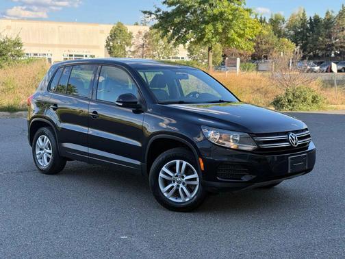2012 Volkswagen Tiguan LE