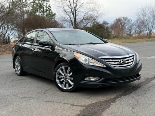 2011 Hyundai SONATA SE