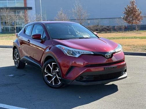 2018 Toyota C-HR XLE Sport Utility 4D