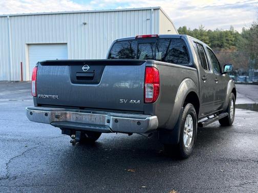 2017 Nissan Frontier SV