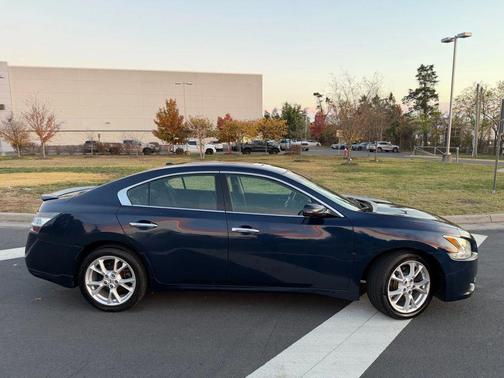 2012 Nissan Maxima S