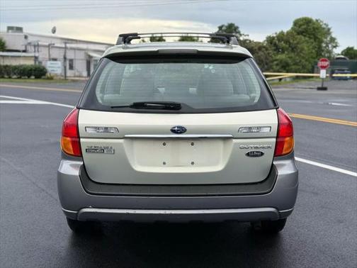2005 Subaru Outback 3.0 R