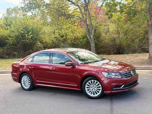 2016 Volkswagen Passat 1.8T SE