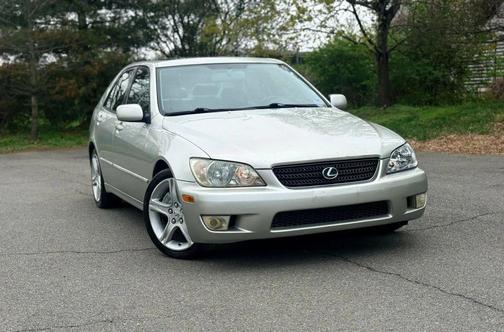 2002 Lexus IS 300 Base