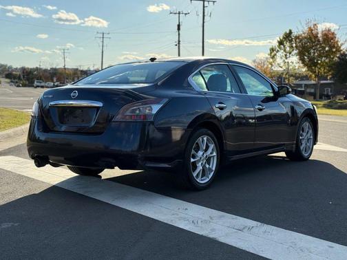 2012 Nissan Maxima SV