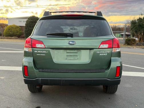 2010 Subaru Outback 2.5 i Premium