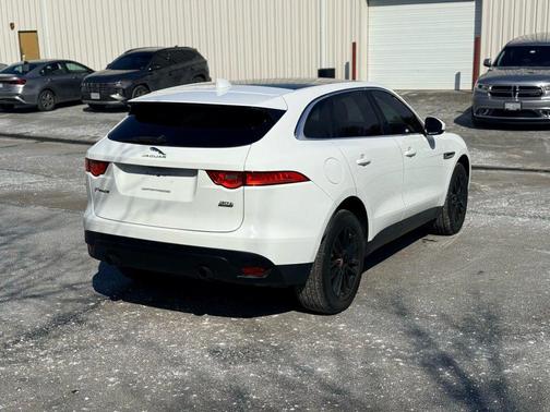 2019 Jaguar F-PACE 30t Prestige