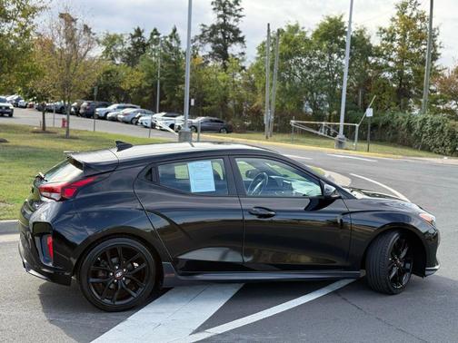 2019 Hyundai Veloster Base